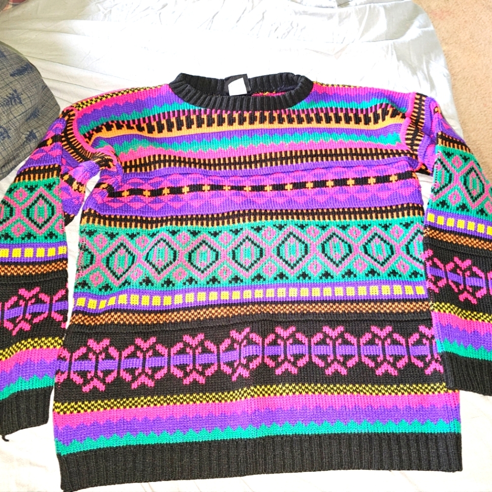 Vintage colorful crazy patterned sweater